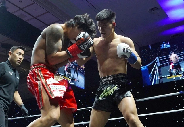 Bị khiêu khích, võ sĩ Việt Nam tung 'mưa đòn' hạ đo ván chóng vánh cao thủ Hàn Quốc- Ảnh 1.