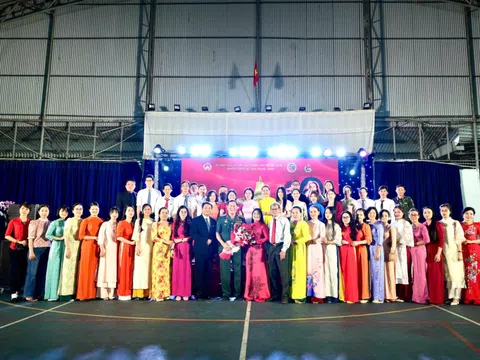 Gặp gỡ và giao lưu với Anh hùng Lực lượng vũ trang nhân dân, Trung tướng-phi công Phạm Tuân