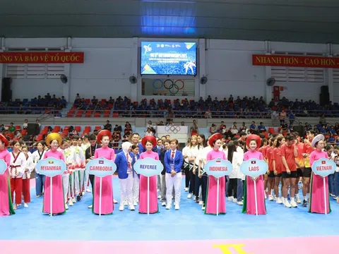 1 tỉ khán giả cùng xem Chân Tử Đan biểu diễn Vịnh Xuân