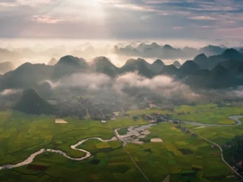 Cảnh sắc ba miền đất nước nhìn từ trên cao