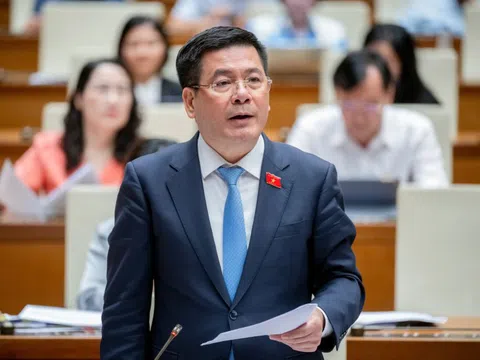 Bộ trưởng Công Thương thừa nhận nạn bảo kê của quản lý thị trường