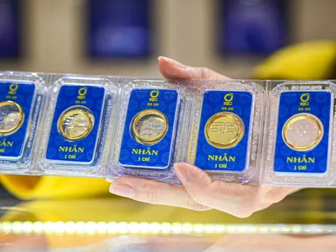 Giá vàng nhẫn chạm mốc 89 triệu/lượng, đắt ngang vàng miếng